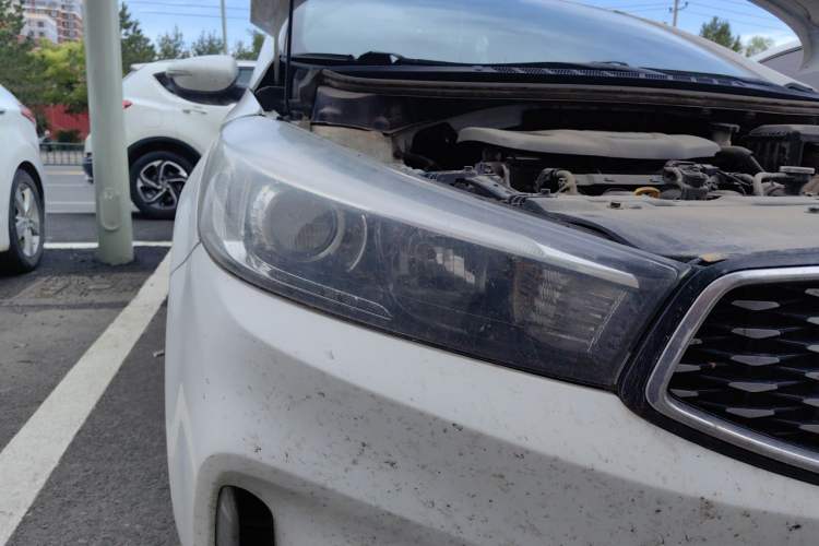 Used Kia K3 2016 1.6L Automatic GLS Right Front Headlight