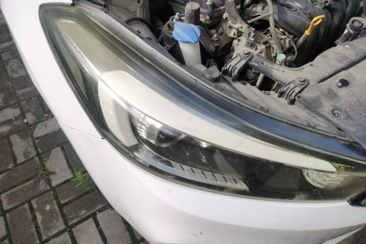 Used Kia K3 2016 1.6L Automatic GL Right Front Headlight