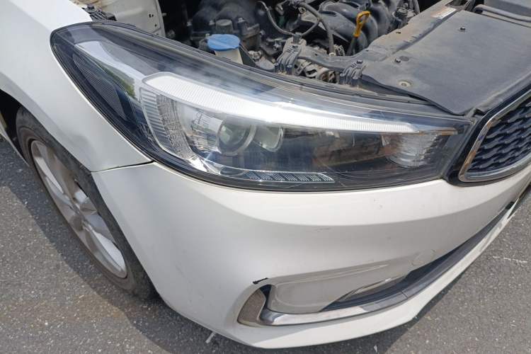Used Kia K3 2016 1.6L Automatic GLS Right Front Headlight