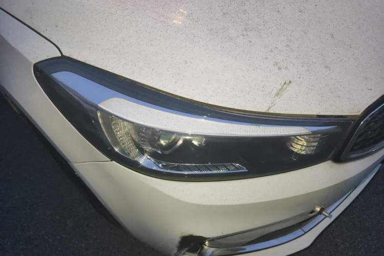 Used Kia K3 2016 1.6L Manual GLS Right Front Headlight