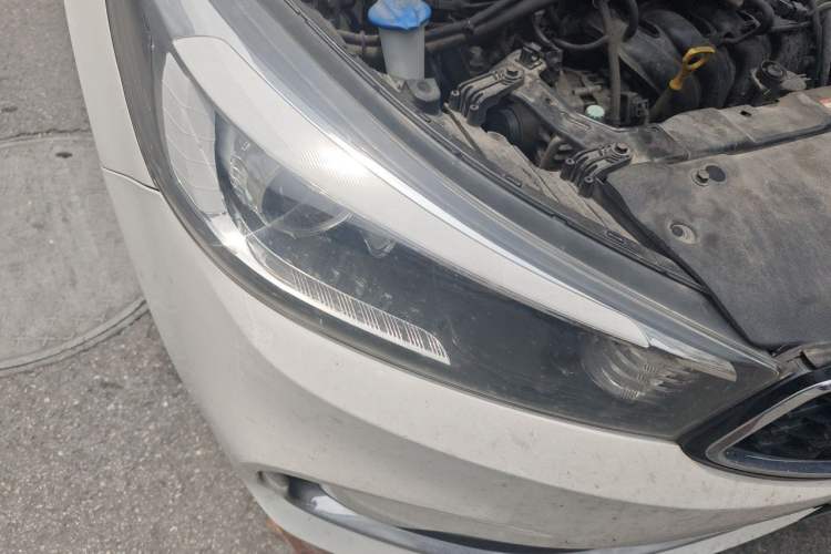 Used Kia K3 2016 1.6L Automatic GLS Right Front Headlight