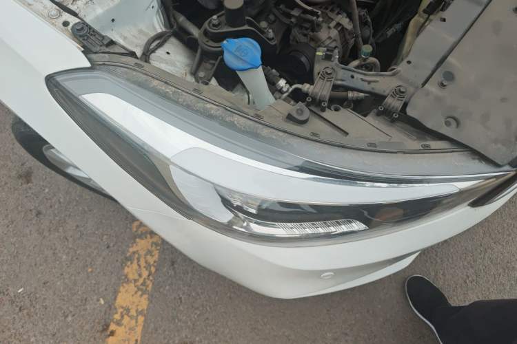 Used Kia K3 2016 1.6L Automatic GL Right Front Headlight