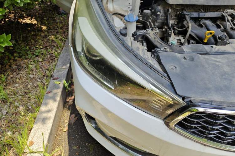 Used Kia K3 2016 1.6L Automatic GL Right Front Headlight