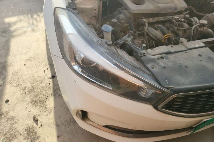 Used Kia K3 2016 1.6L Automatic GLS Right Front Headlight