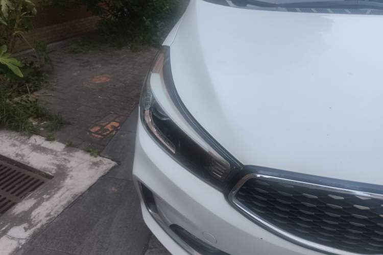 Used Kia K3 2016 1.6L Automatic GLS Right Front Headlight