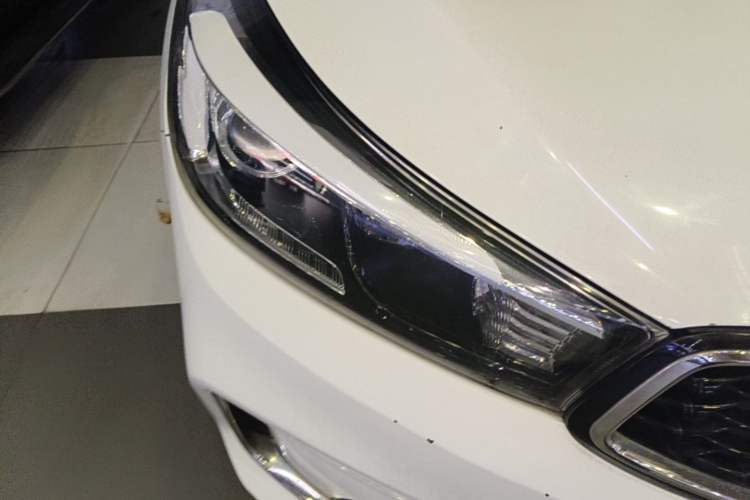 Used Kia K3 2016 1.6L Automatic GLS Right Front Headlight
