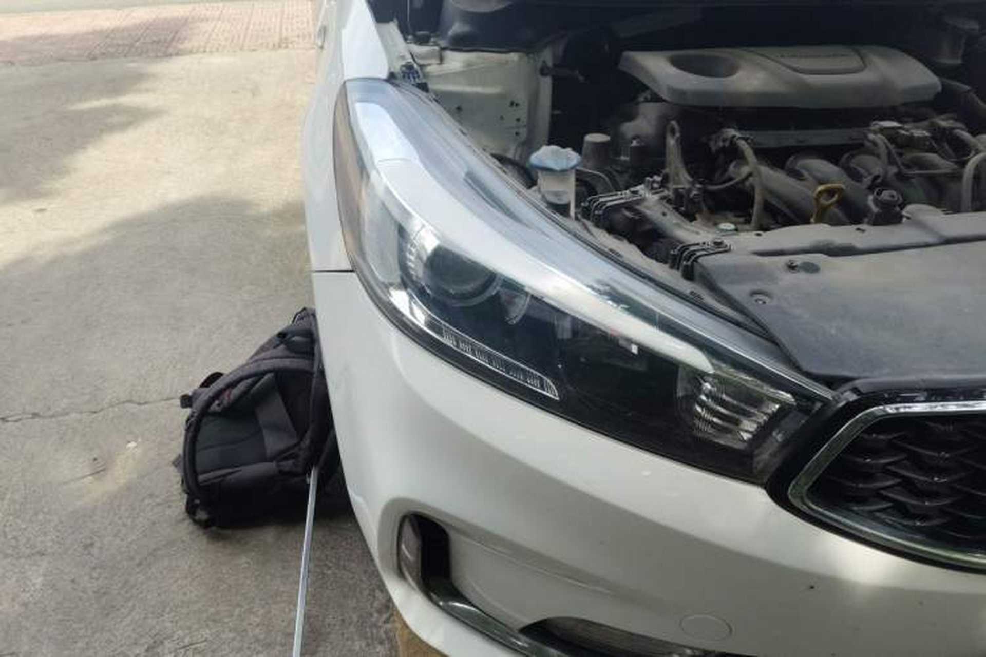Used Kia K3 2016 1.6L Automatic GL Right Front Headlight