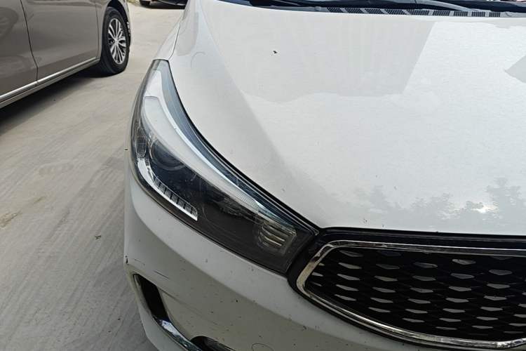 Used Kia K3 2016 1.6L Automatic GLS Right Front Headlight