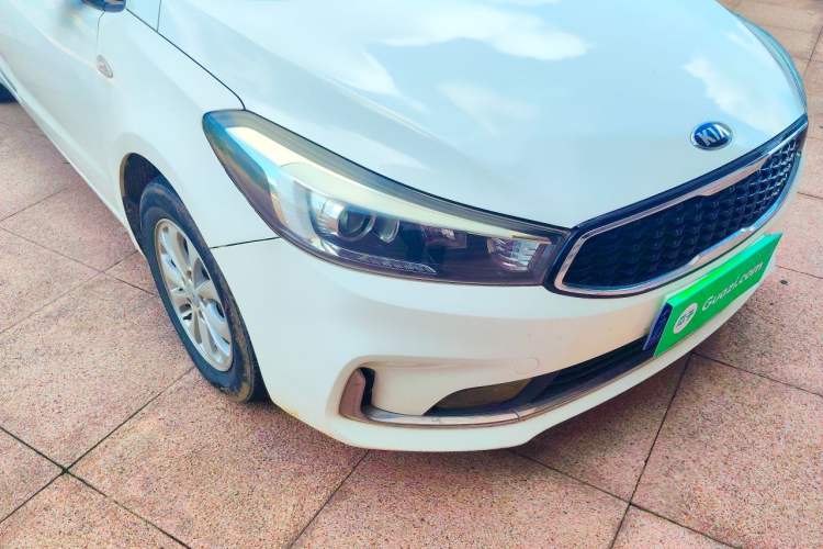 Used Kia K3 2016 1.6L Manual GL Right Front Headlight