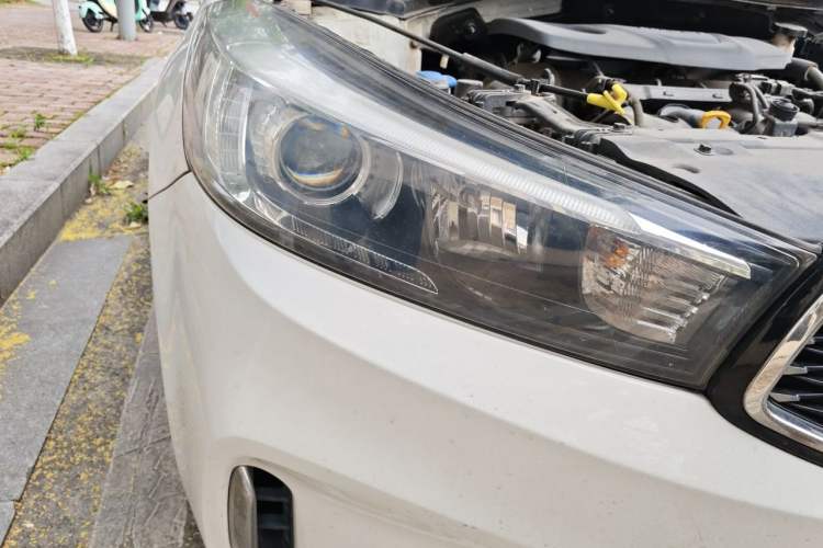 Used Kia K3 2016 1.6L Automatic GLS Right Front Headlight