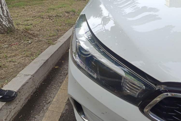 Used Kia K3 2016 1.6L Manual GL Right Front Headlight