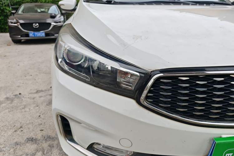Used Kia K3 2016 1.6L Automatic GLS Right Front Headlight