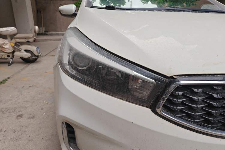 Used Kia K3 2016 1.6L Manual GL Right Front Headlight