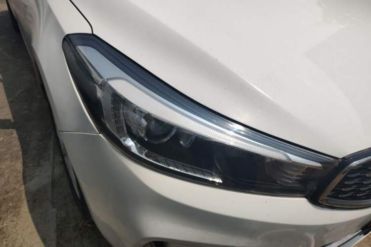 Used Kia K3 2016 1.6L Automatic GLS Right Front Headlight
