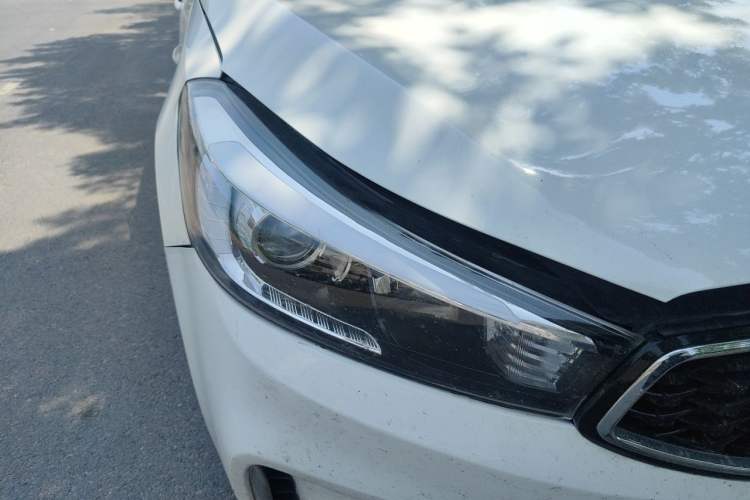 Used Kia K3 2016 1.6L Automatic with Sunroof Right Front Headlight