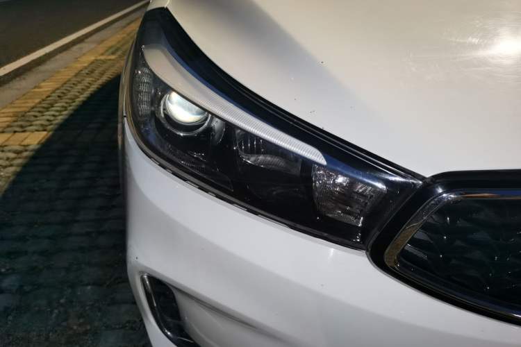 Used Kia K3 2016 1.6L Manual GLS Right Front Headlight