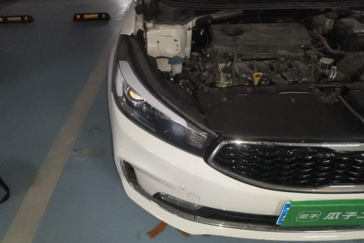 Used Kia K3 2016 1.6L Automatic GL Right Front Headlight