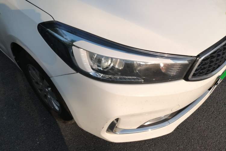 Used Kia K3 2016 1.6L Manual GL Right Front Headlight