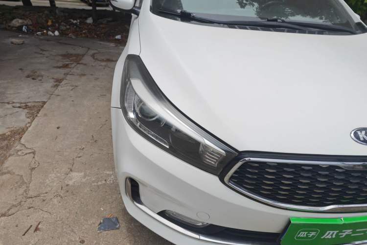 Used Kia K3 2016 1.6L Automatic GLS Right Front Headlight