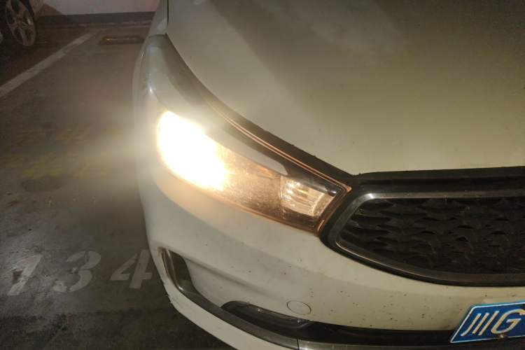 Used Kia K3 2016 1.6L Automatic GL Right Front Headlight