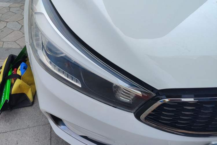 Used Kia K3 2016 1.6L Automatic GLS Right Front Headlight