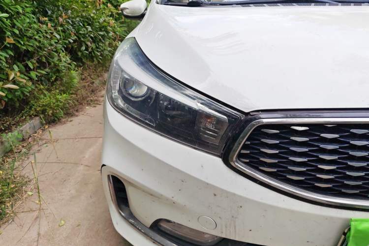 Used Kia K3 2016 1.6L Automatic GLS Right Front Headlight