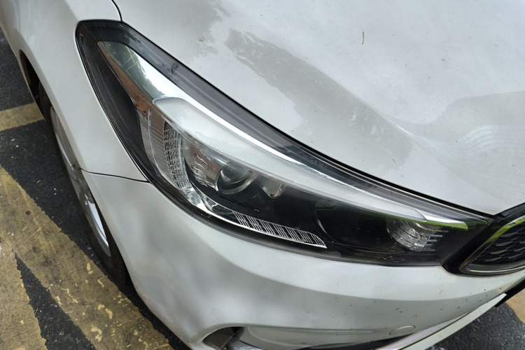 Used Kia K3 2016 1.6L Automatic GLS Right Front Headlight