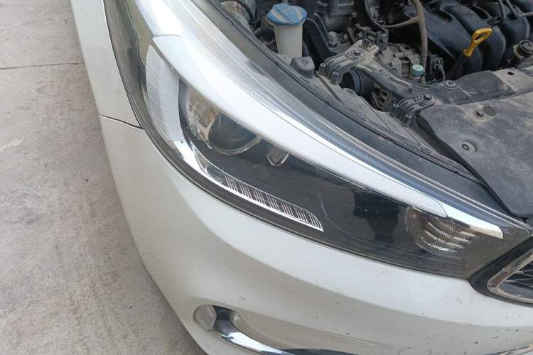 Used Kia K3 2016 1.6L Automatic GL Right Front Headlight