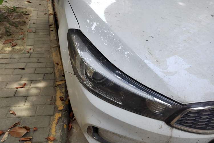 Used Kia K3 2016 1.6L Automatic GLS Right Front Headlight