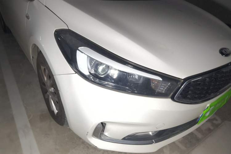 Used Kia K3 2016 1.6L Automatic GL Right Front Headlight