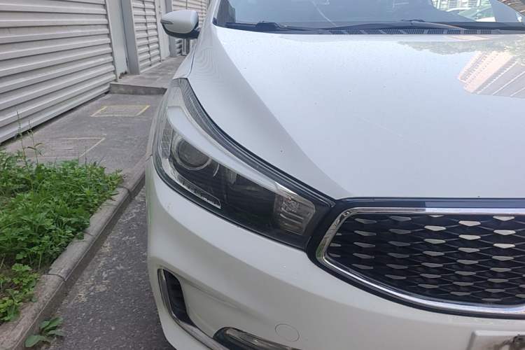 Used Kia K3 2016 1.6L Automatic GLS Right Front Headlight