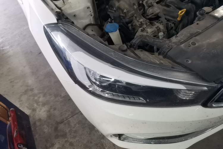 Used Kia K3 2016 1.6L Automatic GL Right Front Headlight
