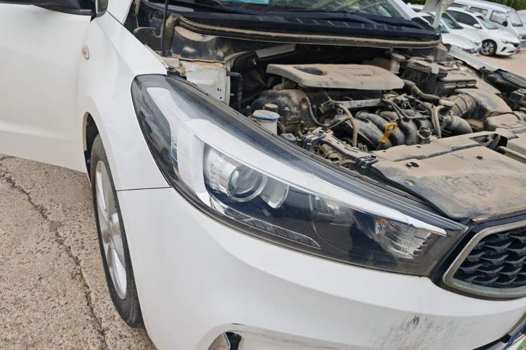 Used Kia K3 2016 1.6L Automatic GL Right Front Headlight
