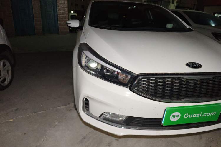 Used Kia K3 2016 1.6L Automatic GLS Right Front Headlight