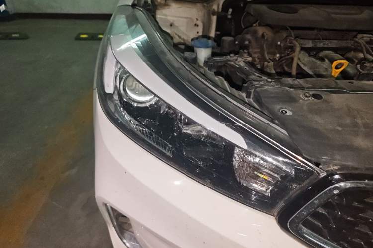 Used Kia K3 2016 1.6L Automatic GL Right Front Headlight