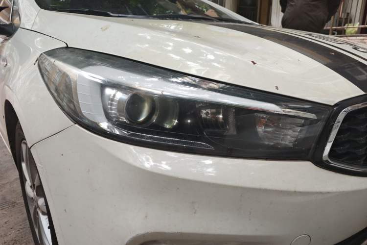 Used Kia K3 2016 1.6L Automatic GLS Right Front Headlight