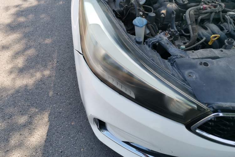 Used Kia K3 2016 1.6L Automatic GLS Right Front Headlight