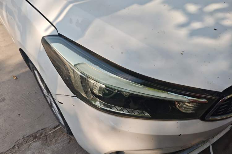 Used Kia K3 2016 1.6L Automatic DLX Right Front Headlight
