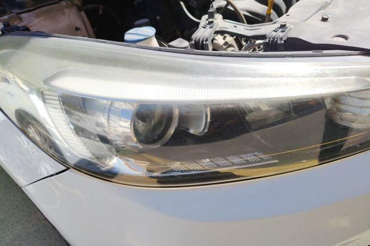 Used Kia K3 2016 1.6L Automatic GLS Right Front Headlight
