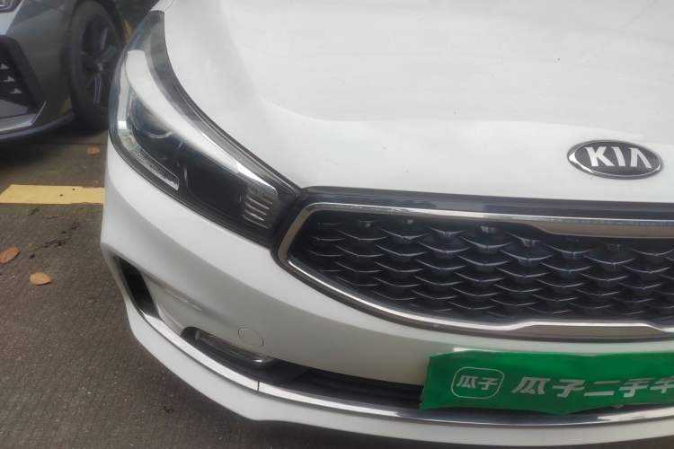 Used Kia K3 2016 1.6L Automatic GLS Right Front Headlight