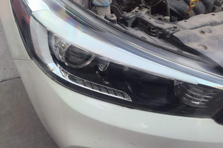 Used Kia K3 2016 1.6L Automatic GL Right Front Headlight