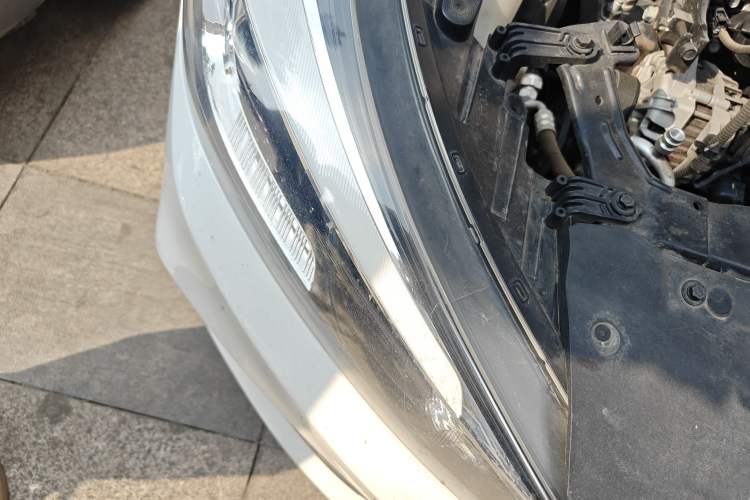 Used Kia K3 2016 1.6L Manual GL Right Front Headlight