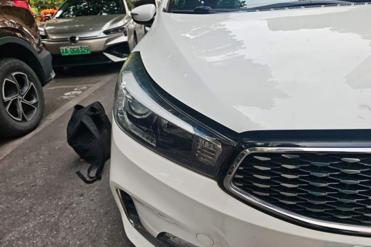 Used Kia K3 2016 1.6L Automatic GLS Right Front Headlight