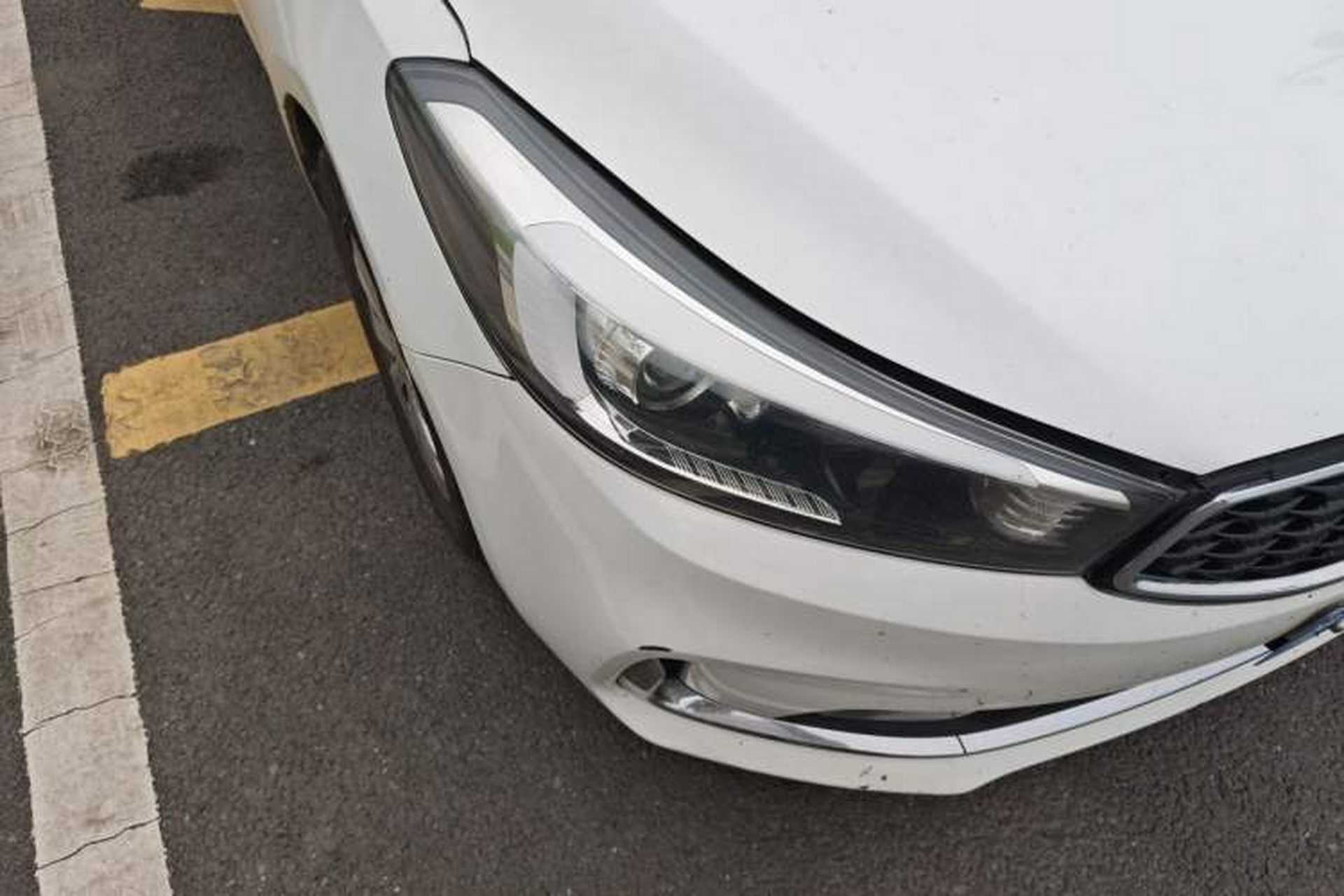 Used Kia K3 2016 1.6L Manual GL Right Front Headlight