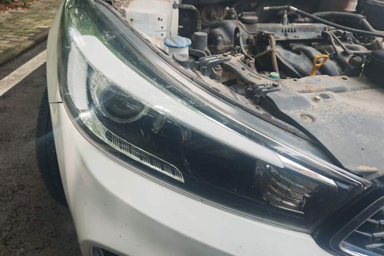 Used Kia K3 2016 1.6L Automatic GLS Right Front Headlight