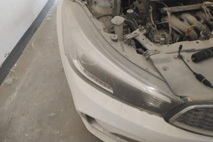 Used Kia K3 2016 1.6L Automatic Premium Right Front Headlight