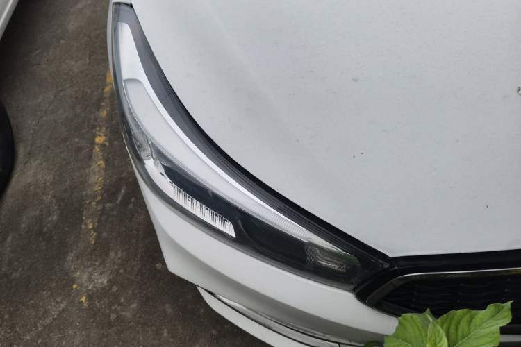 Used Kia K3 2016 1.6L Automatic GLS Right Front Headlight
