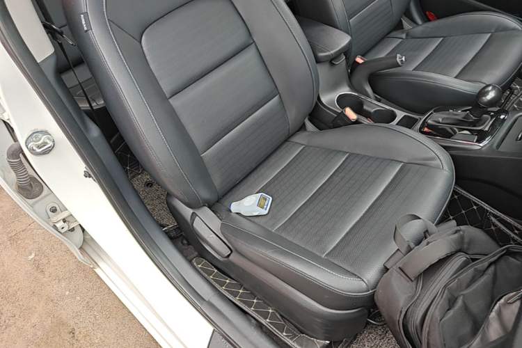 Used Kia K3 2016 1.6L Automatic DLX Right Front Seat