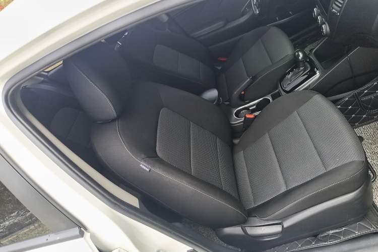 Used Kia K3 2016 1.6L Automatic GL Right Front Seat