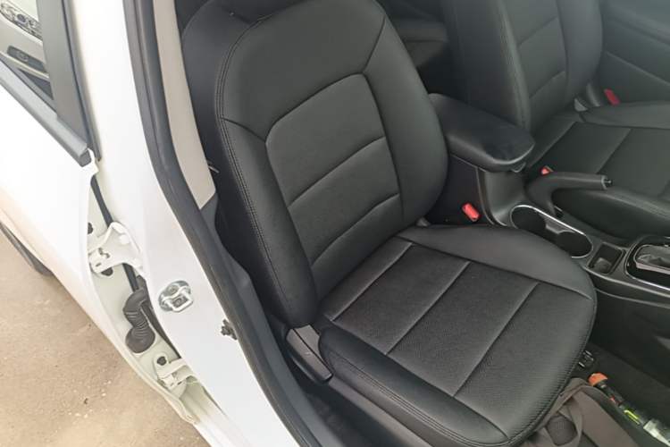 Used Kia K3 2016 1.6L Automatic GL Right Front Seat